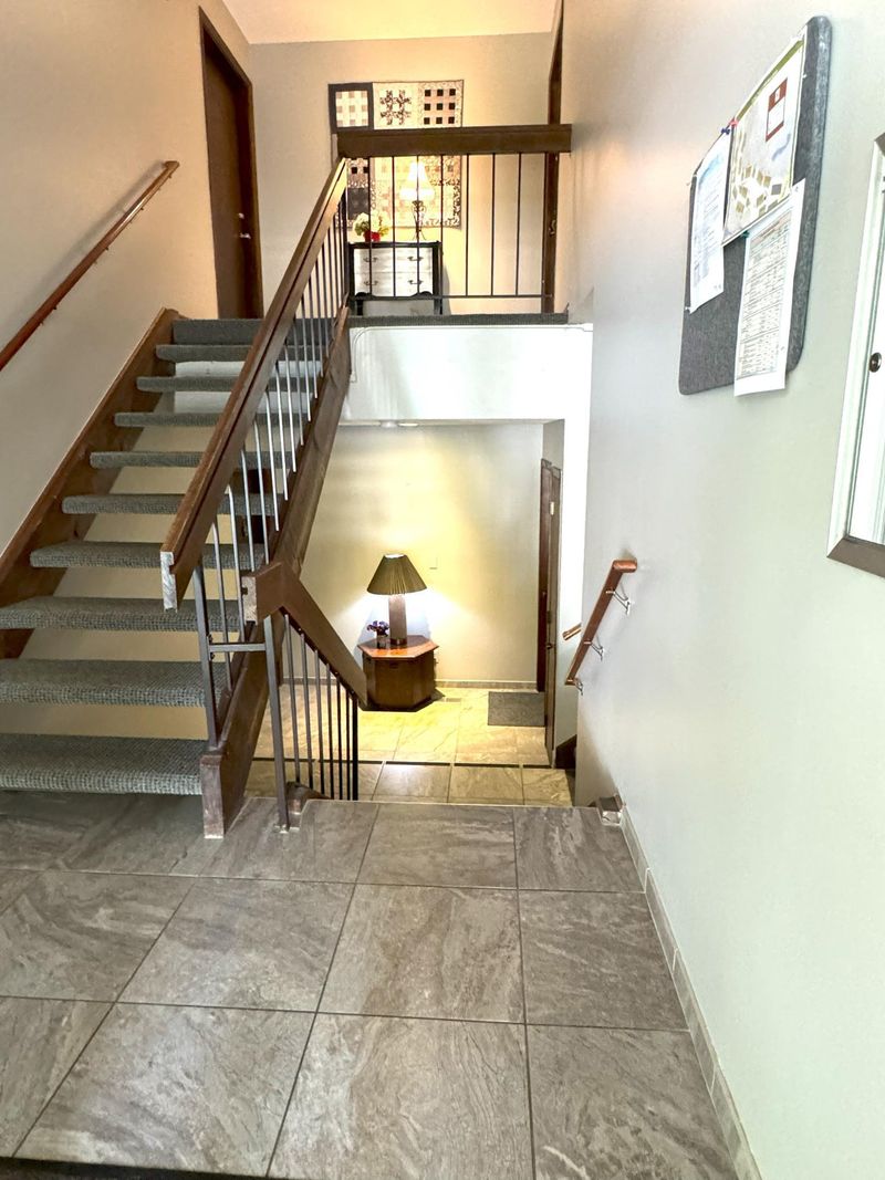 14445 Fairway Dr, Eden Prairie, MN 55344