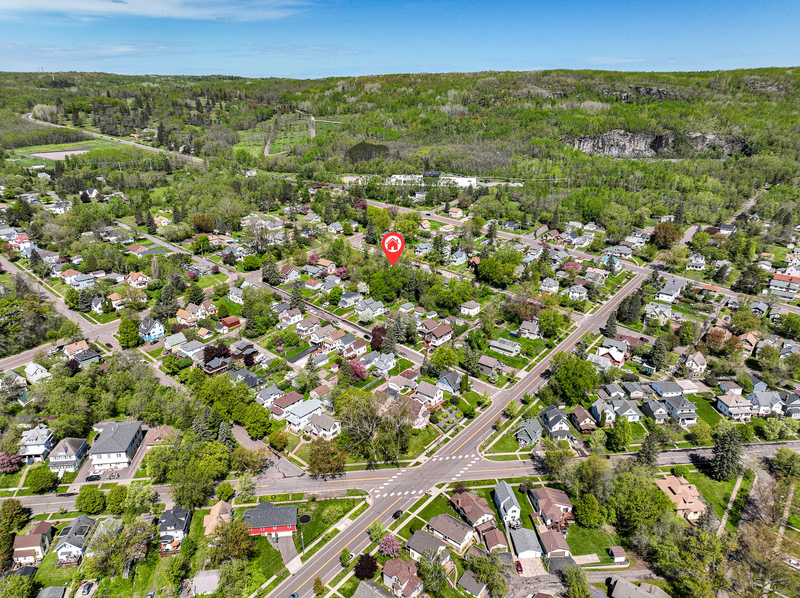 5726 Huntington St, Duluth, MN 55807