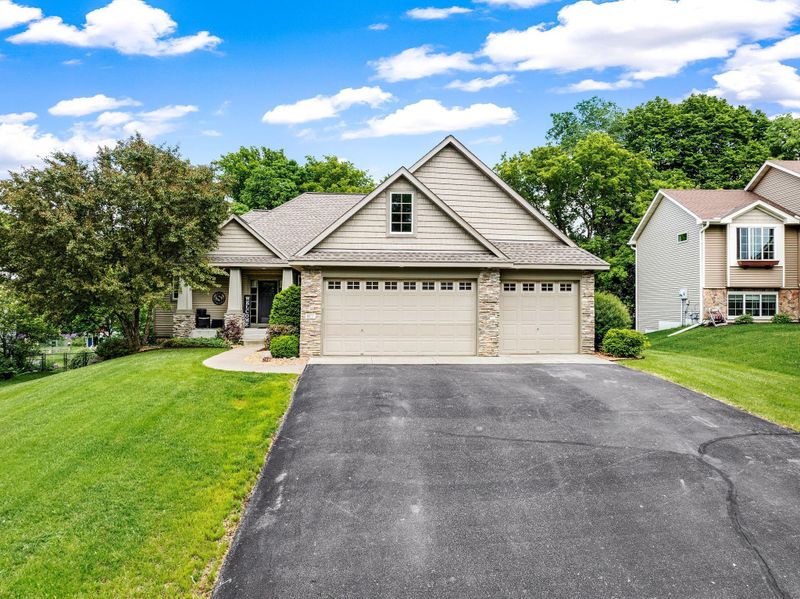 877 Hope Ave, Jordan, MN 55352