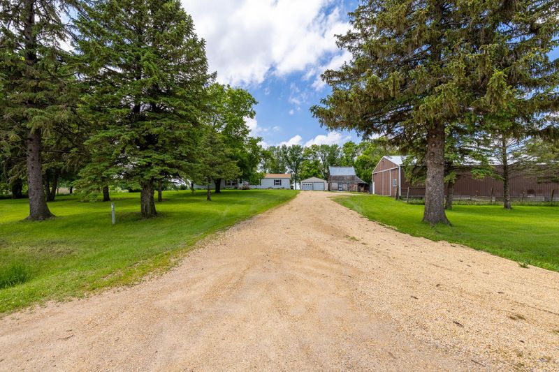 36088 County Road 63, Saint Peter, MN 56082