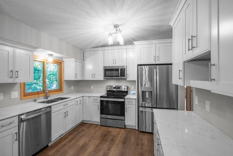 4745 Upland Ln N, Minneapolis, MN 55446