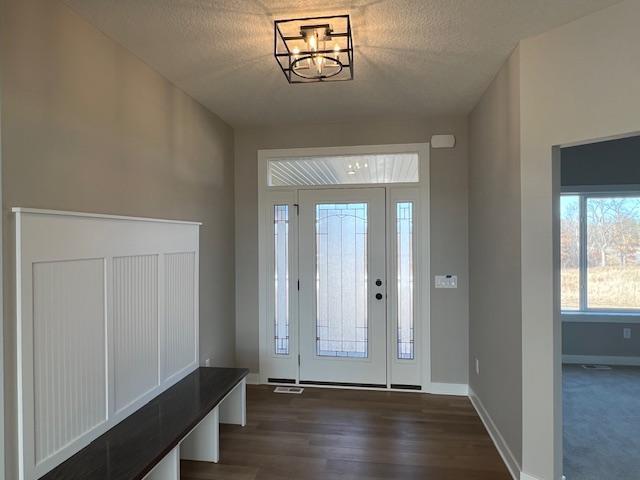 914 200th Ave NW, Oak Grove, MN 55011