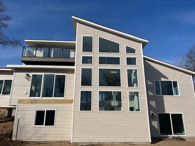 914 200th Ave NW, Oak Grove, MN 55011