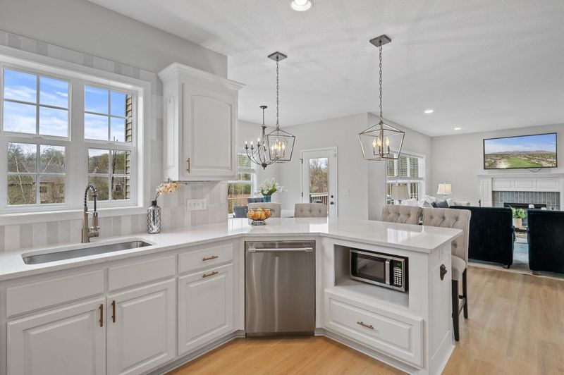 7009 Everest Ln N, Maple Grove, MN 55311