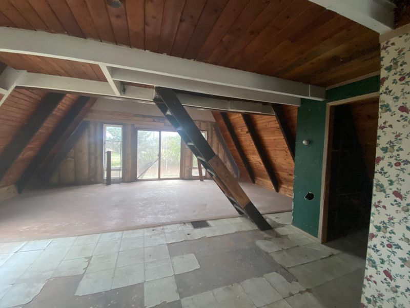 22254 Bear Rd, Hinckley, MN 55037