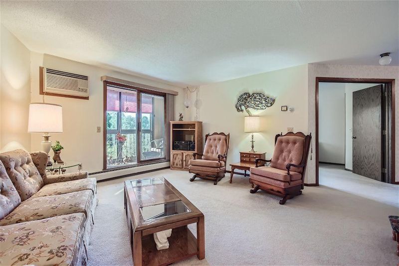 1000 41st Ave NE #213, Columbia Heights, MN 55421