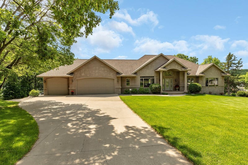 20922 Big Lake Rd, Richmond, MN 56368
