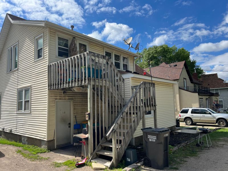 527 S Oak Ave, Owatonna, MN 55060