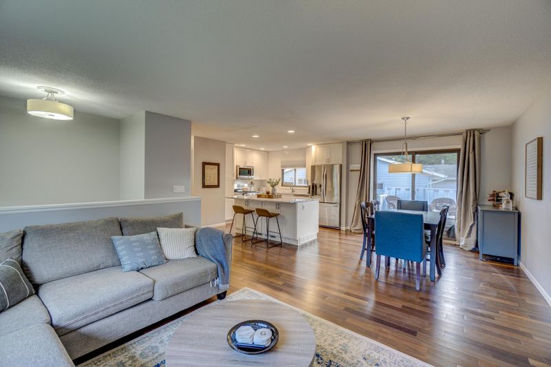 4280 Victoria St N, Shoreview, MN 55126