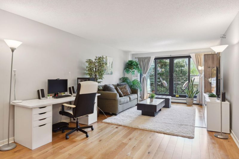52 Groveland Ter #A309, Minneapolis, MN 55403