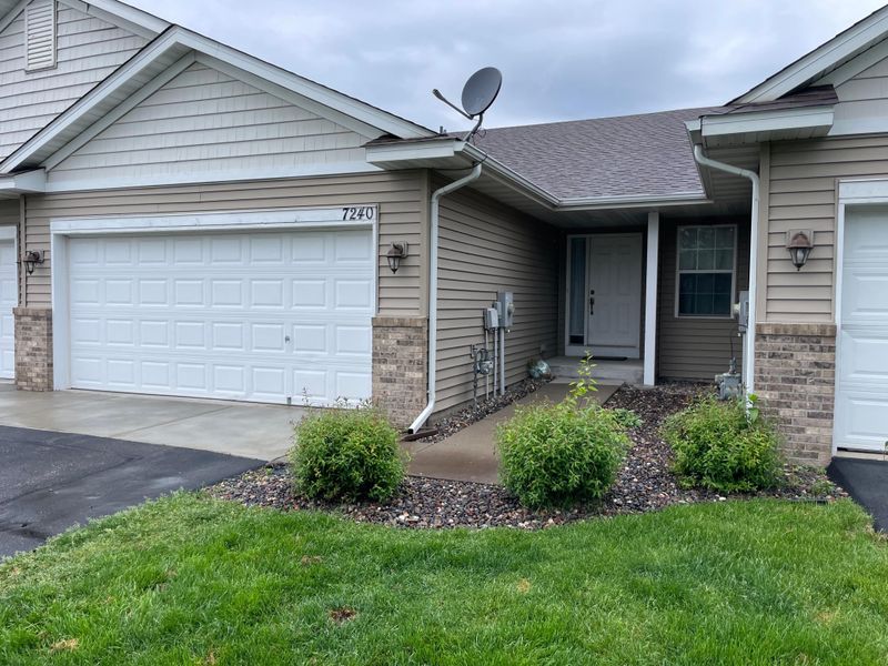 7240 Kahler Cir NE, Albertville, MN 55301