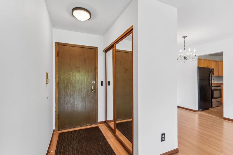 4100 Parklawn Ave #201, Minneapolis, MN 55435