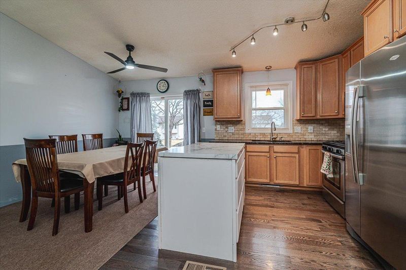 4000 Lake Ridge Dr, Big Lake, MN 55309
