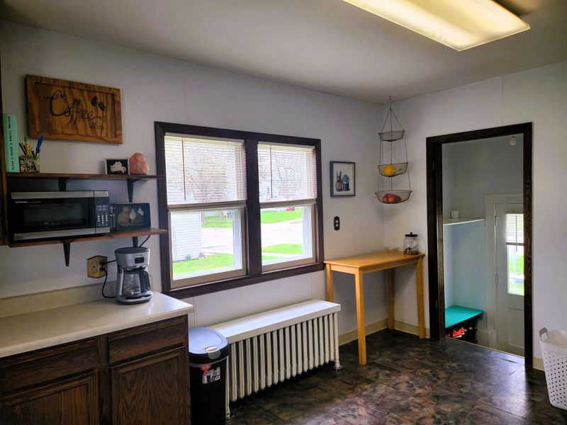 211 E 5th St, Morris, MN 56267