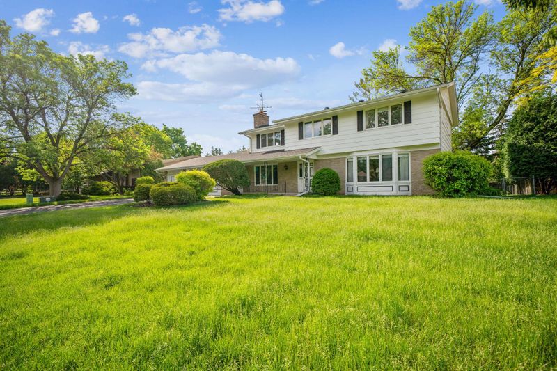 6116 Arctic Way, Minneapolis, MN 55436