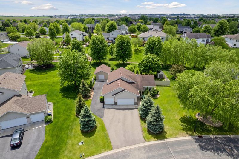 17618 Foxboro Ct, Lakeville, MN 55024