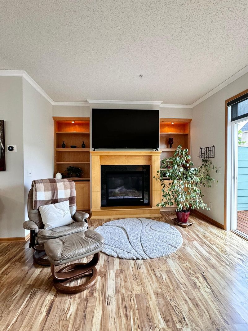 15658 Eagle Stone Rd, Apple Valley, MN 55124