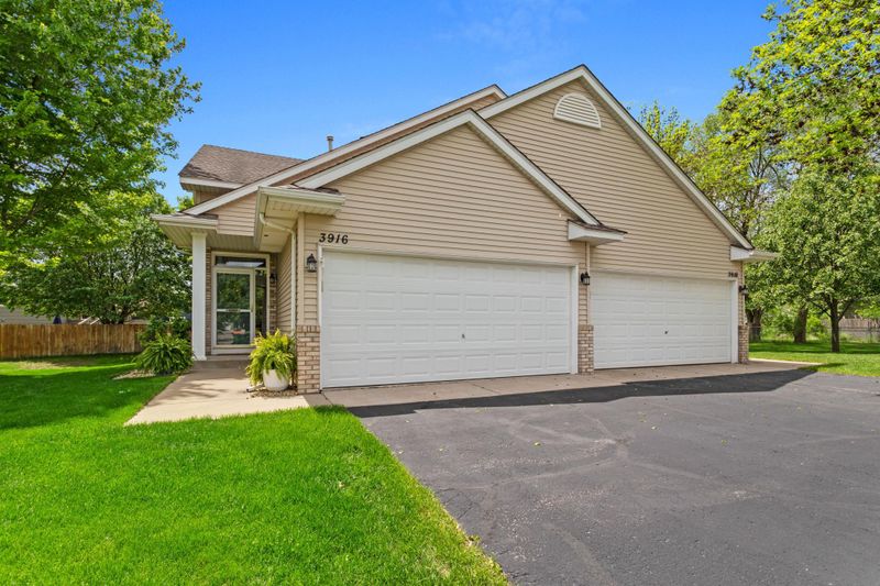 3916 124th Cir NW, Coon Rapids, MN 55433