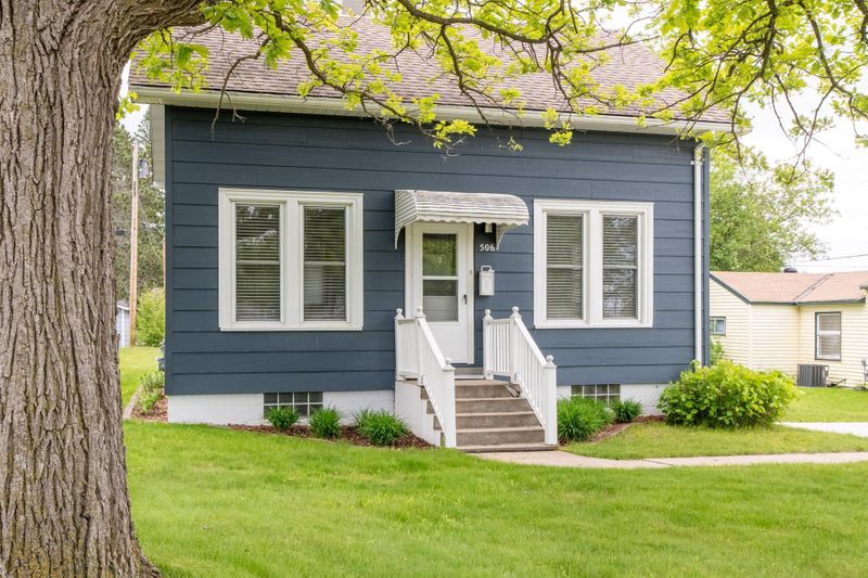 506 NE 8th Ave, Grand Rapids, MN 55744