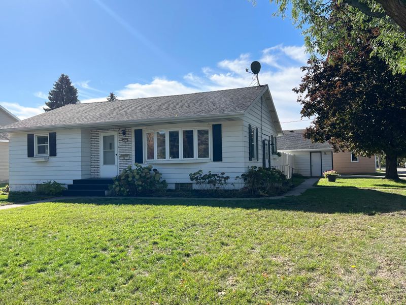 703 River Ave S, Sauk Rapids, MN 56379