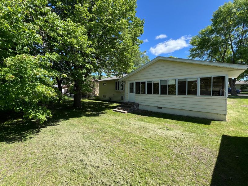 1017 10th St SW, Wadena, MN 56482