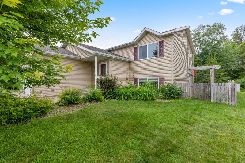 11325 Arlington Ave, Brainerd, MN 56401