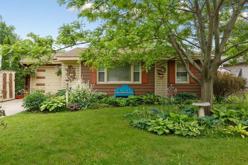 427 Sylvan St, Owatonna, MN 55060