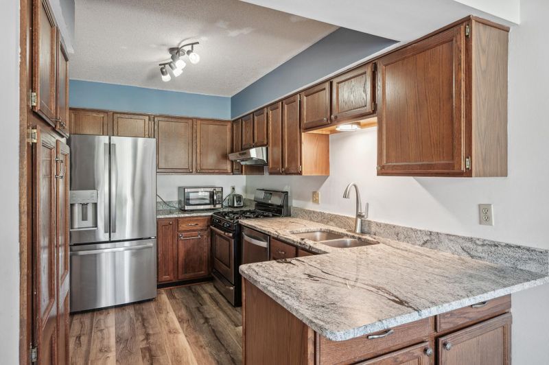 4617 12 Penkwe Way, Eagan, MN 55122
