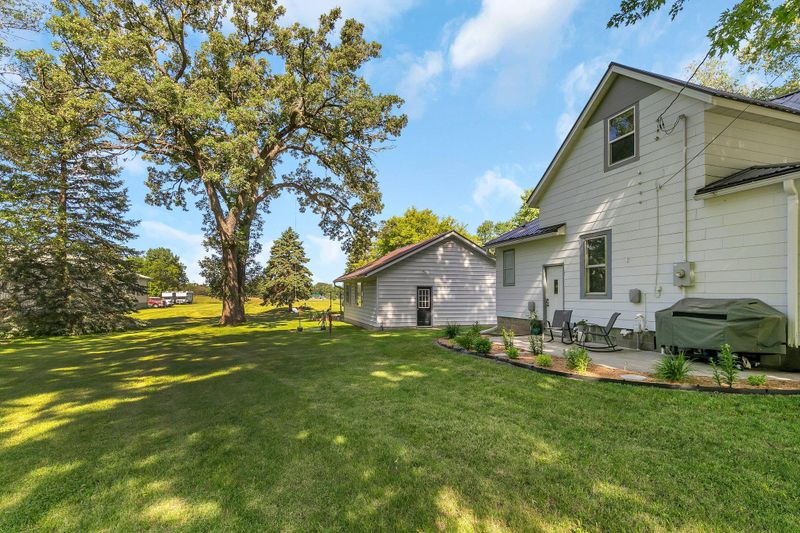 9801 County Road 2, Glencoe, MN 55336