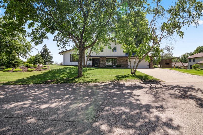 13904 Exley Way, Apple Valley, MN 55124