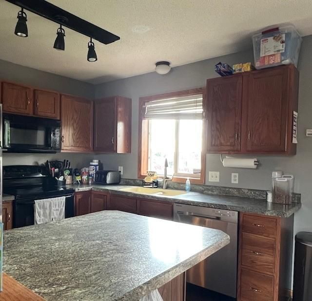 5395 Kingsbury Pl NW, Rochester, MN 55901
