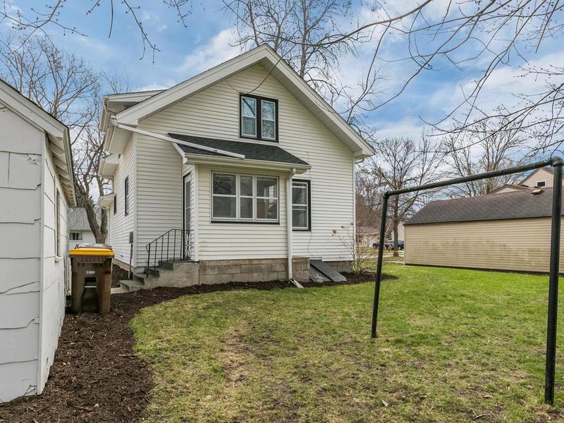 404 1st Ave SE, New Prague, MN 56071