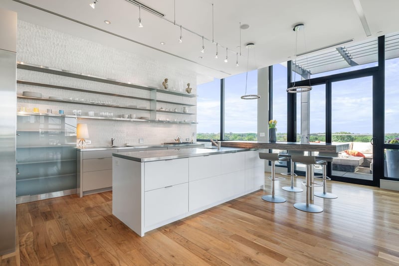 1805 W Lake St #601, Minneapolis, MN 55408