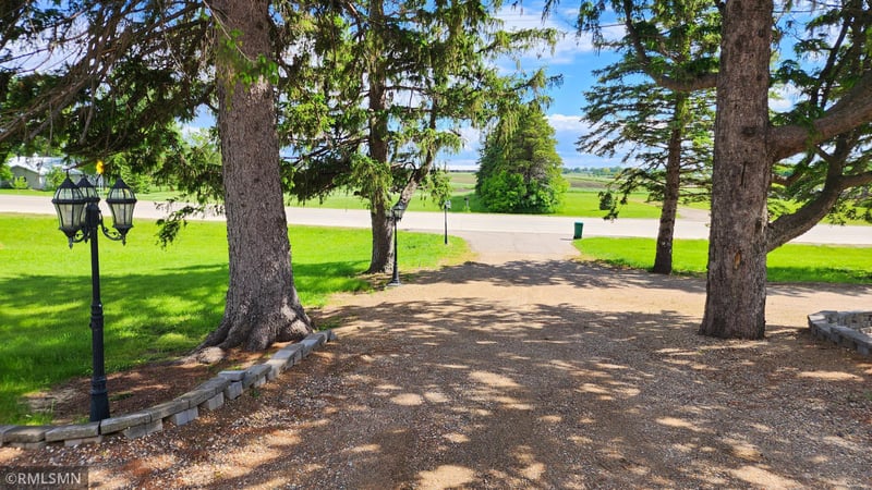 2446 122nd St, Plato, MN 55370