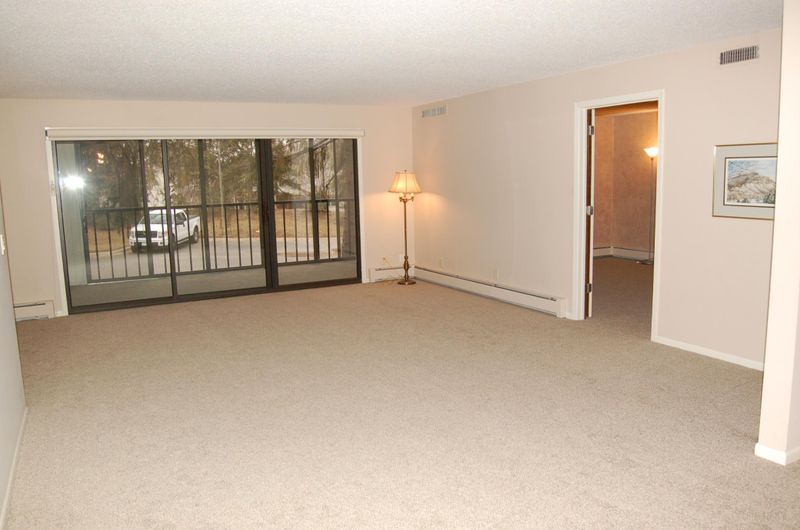 8400 Pennsylvania Rd #137, Bloomington, MN 55438