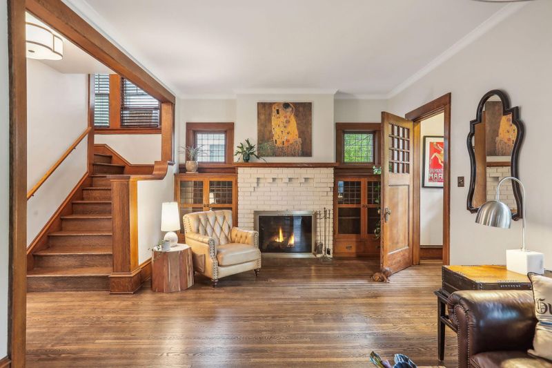 4254 Garfield Ave, Minneapolis, MN 55409