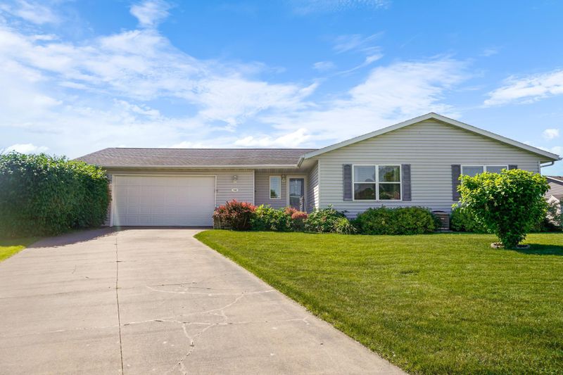 708 Circle Dr, Wabasha, MN 55981