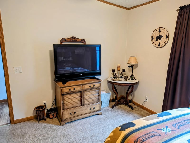 817 Lake Ave E, Ladysmith, WI 54848