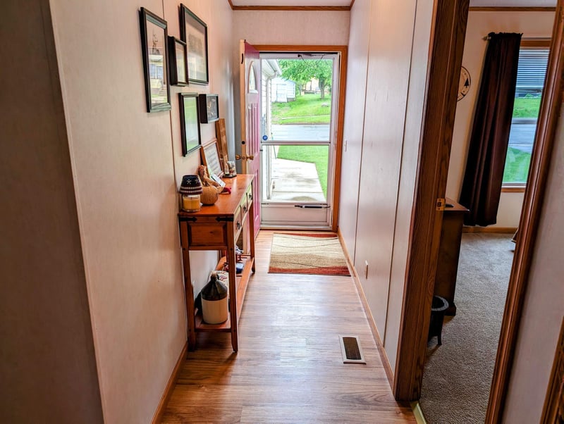 817 Lake Ave E, Ladysmith, WI 54848