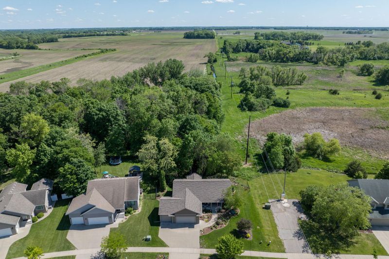 301 Tanager Rd, Mankato, MN 56001