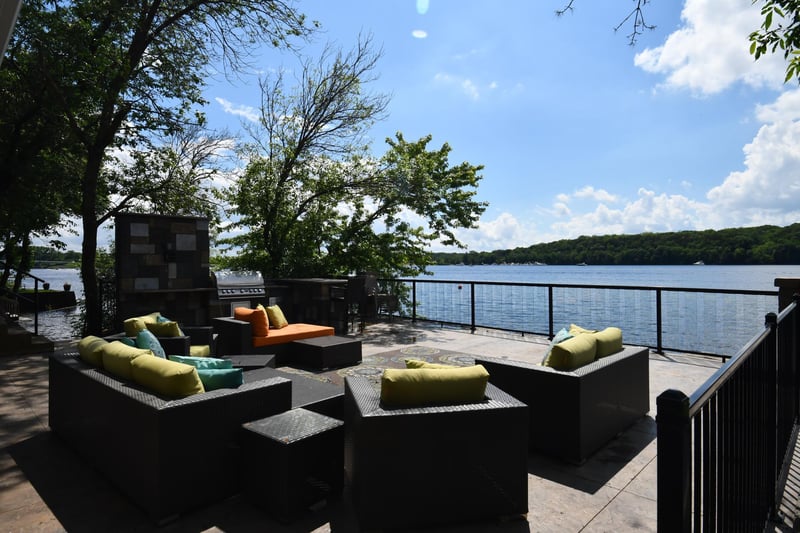 625 Lake St N, Prescott, WI 54021