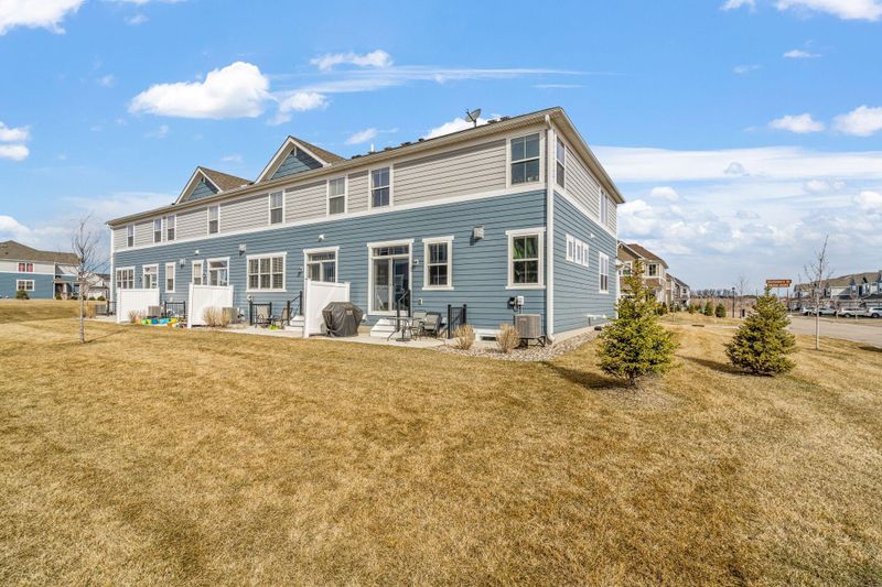 18395 Glastonbury Dr, Lakeville, MN 55044