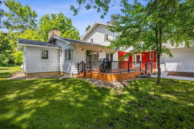 18655 480th Ave, Morris, MN 56267