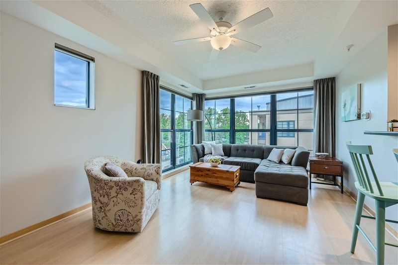 820 Emerald St #406, Saint Paul, MN 55114