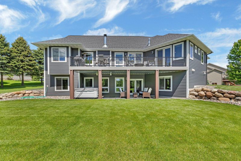 38478 Deer Ct, Sartell, MN 56377