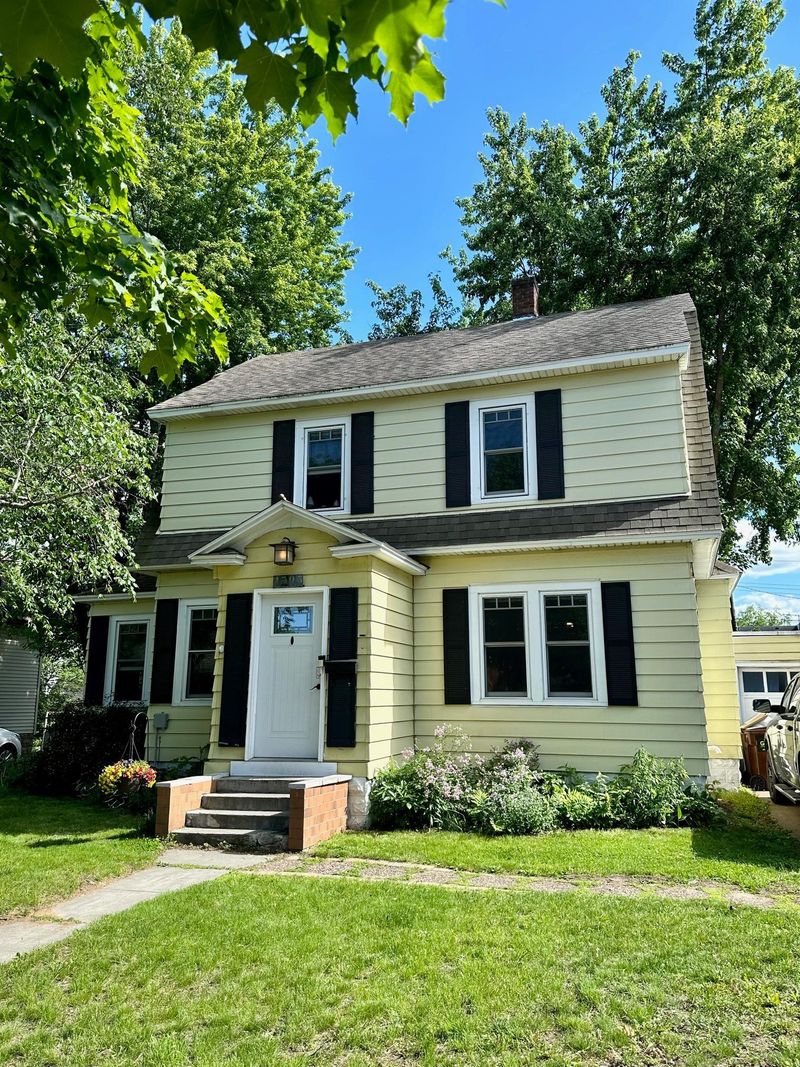 1305 Main St, Eau Claire, WI 54701