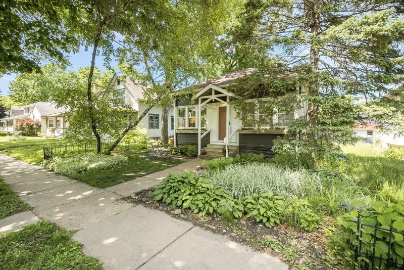 1707 James Ave, Saint Paul, MN 55105