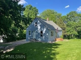 4854 Bedford Rd, Mound, MN 55364