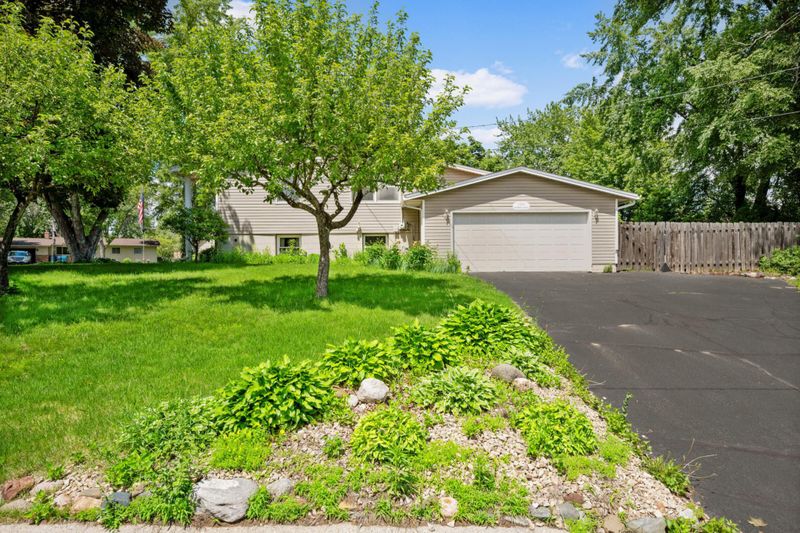 11041 Goodrich Cir, Minneapolis, MN 55437