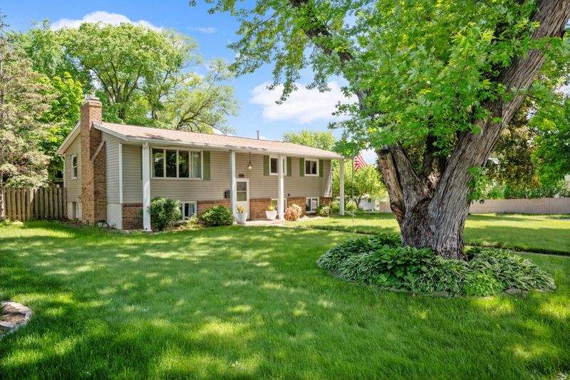 11041 Goodrich Cir, Minneapolis, MN 55437